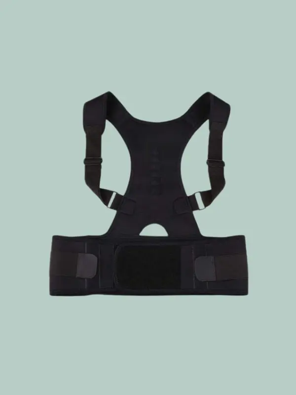 Lightweight posture brace with adjustable straps